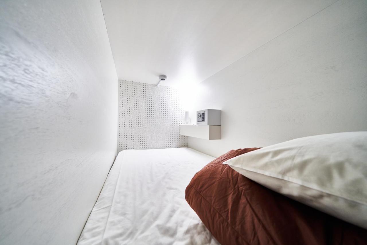 &And Hostel Shinsaibashi East Osaka Exterior photo